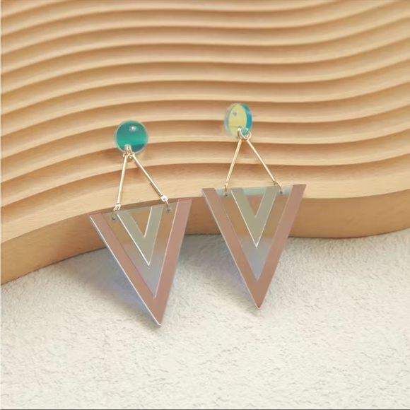 Iridescent Modern Geo Earrings - Picture 2 of 3